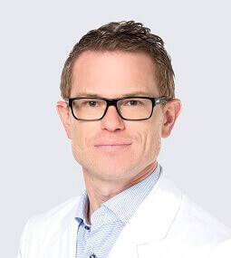 Dr. med. David Kiermeir, Facharzt für Plastische, Rekonstruk­tive und Ästhetische Chirurgie (FMH) 